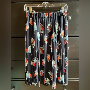 Pleated knee length skirt